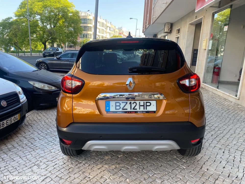 Renault Captur - 24