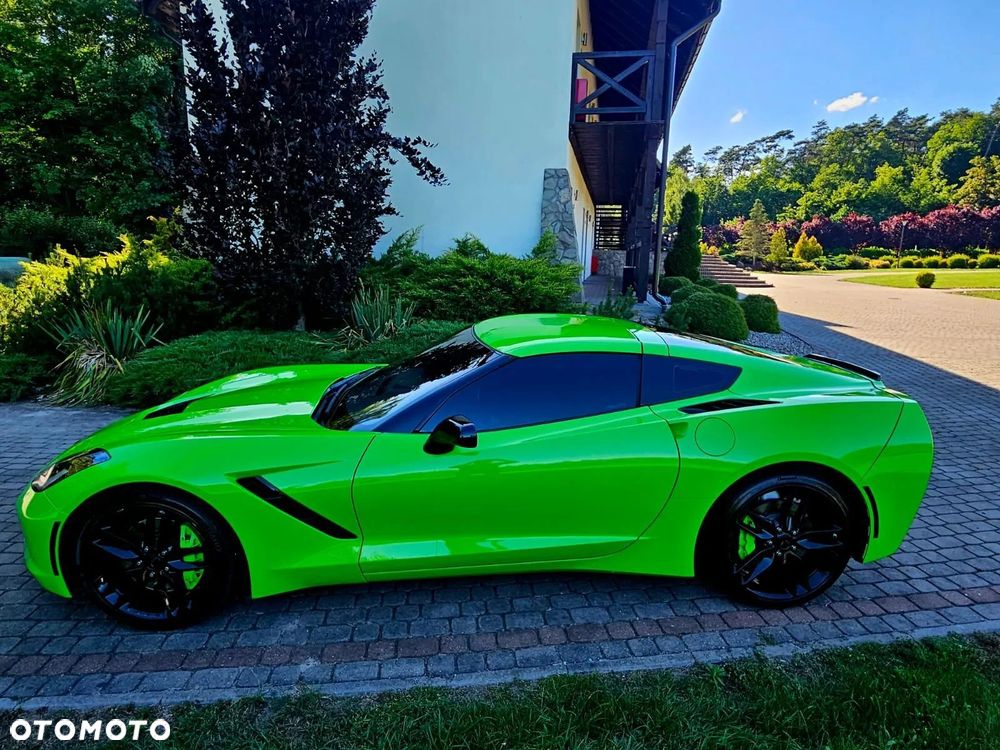 Chevrolet Corvette - 3