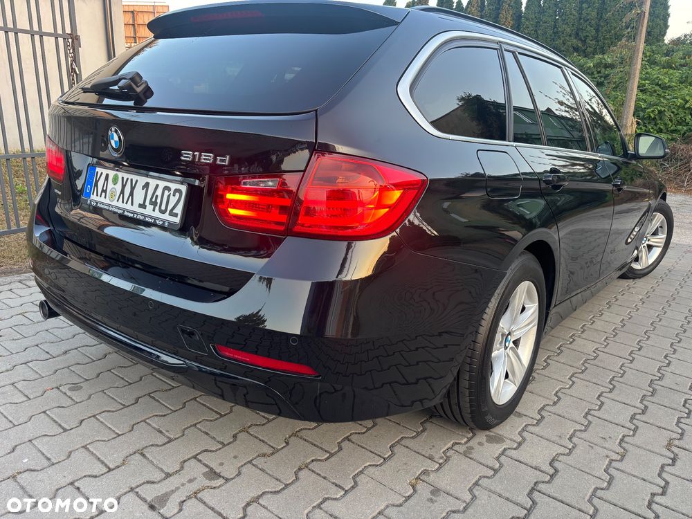 BMW Seria 3 318d DPF Touring Edition Sport - 3