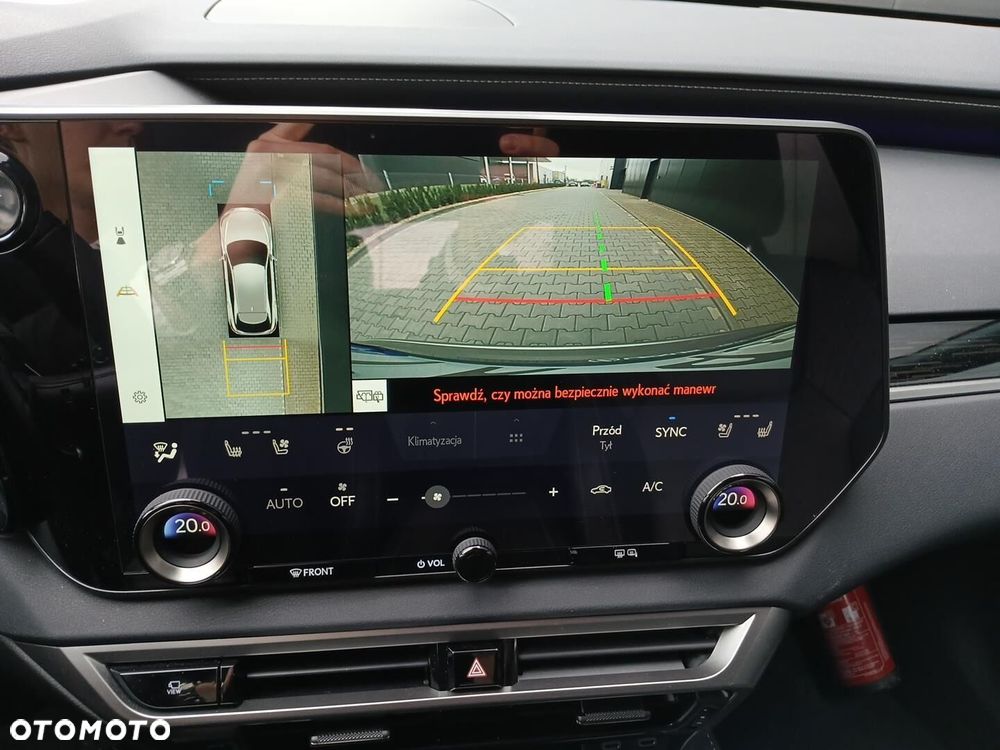 Lexus RX 450h+ Prestige - 16