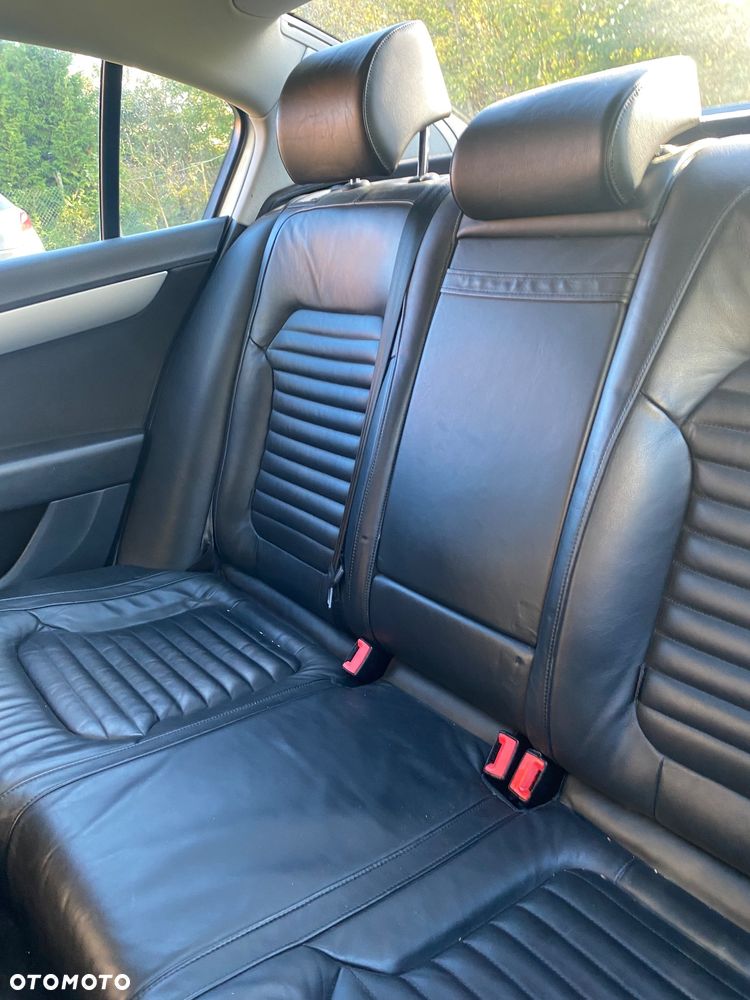 Volkswagen Passat - 7