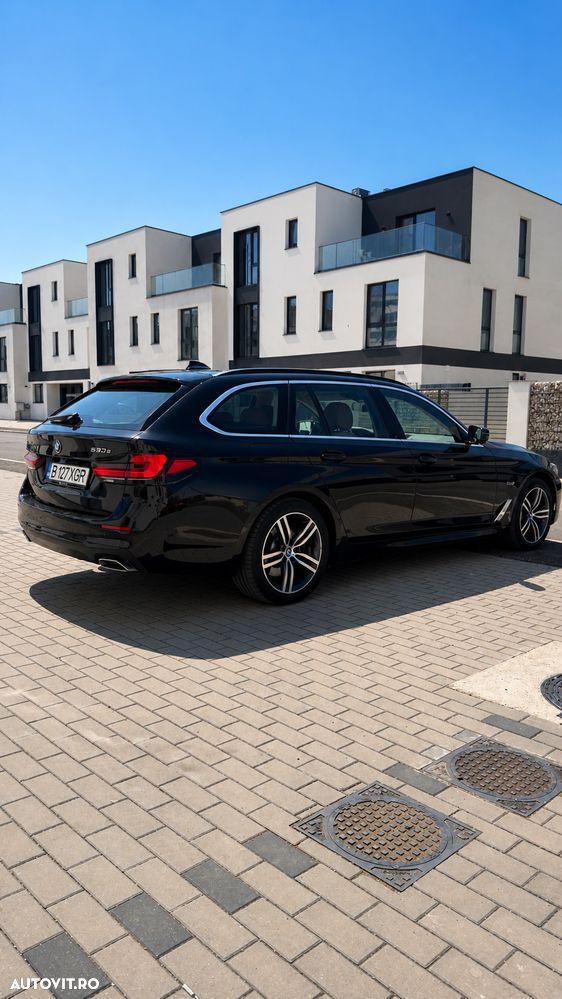 BMW Seria 5 530e xDrive Aut. - 3