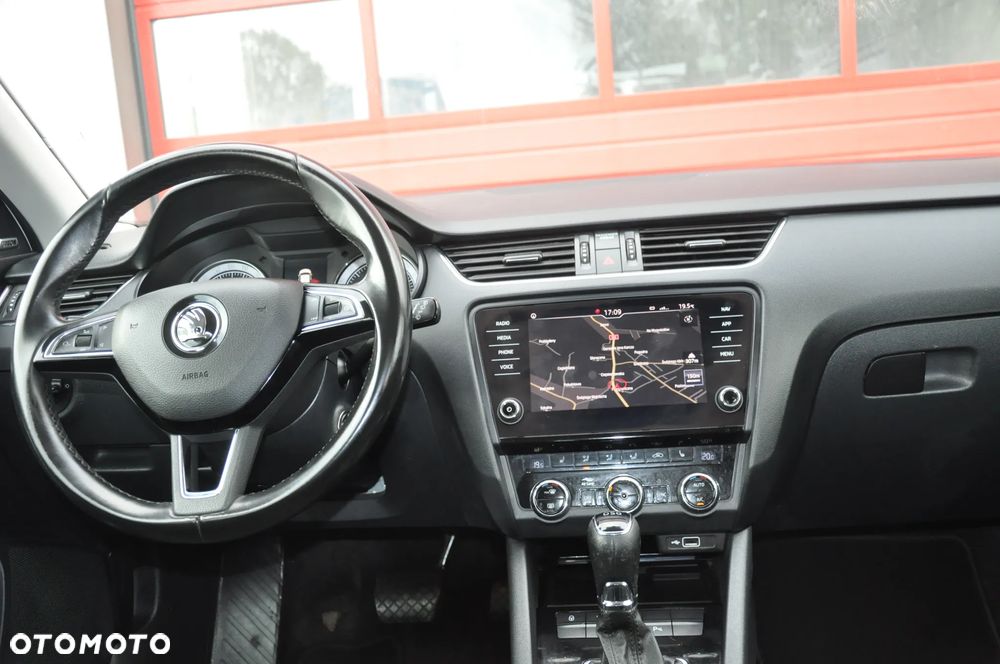 Skoda Octavia 2.0 TDI Edition DSG - 30