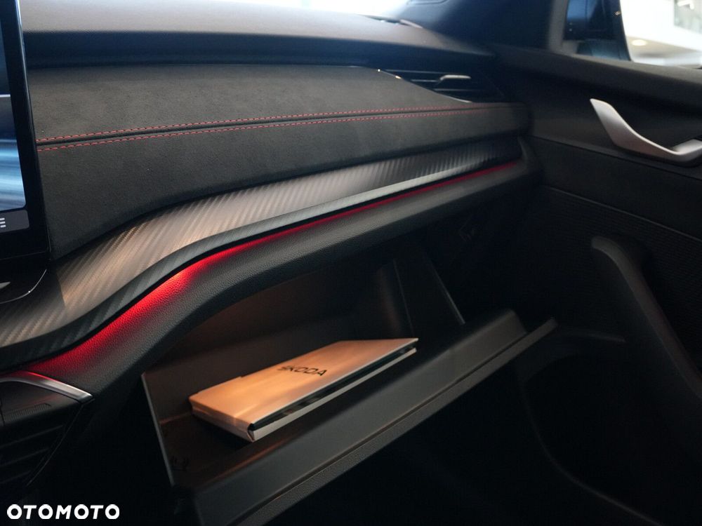 Skoda Octavia 2.0 TSI RS DSG - 27