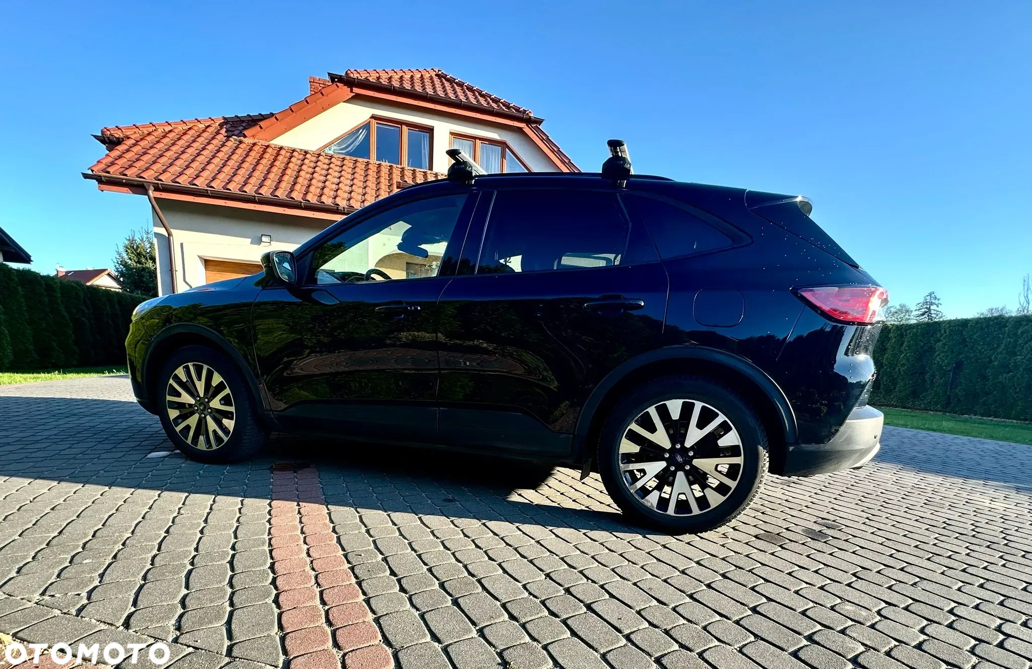 Ford Kuga 2.5 FHEV FWD Titanium - 2