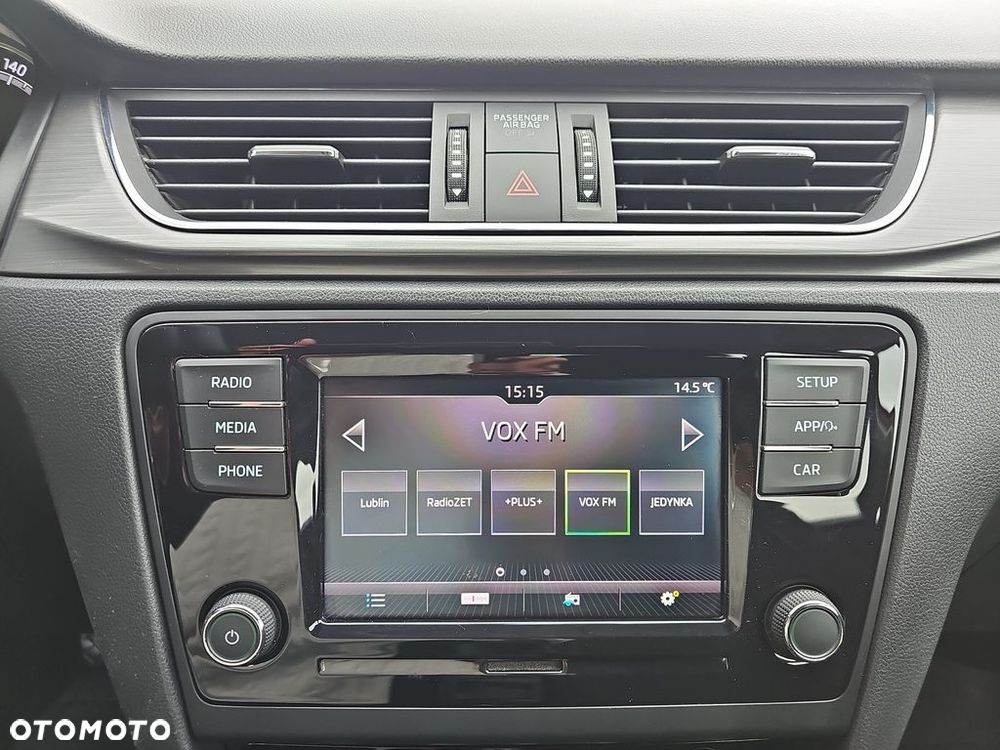 Skoda RAPID Spb 1.0 TSI Style - 18