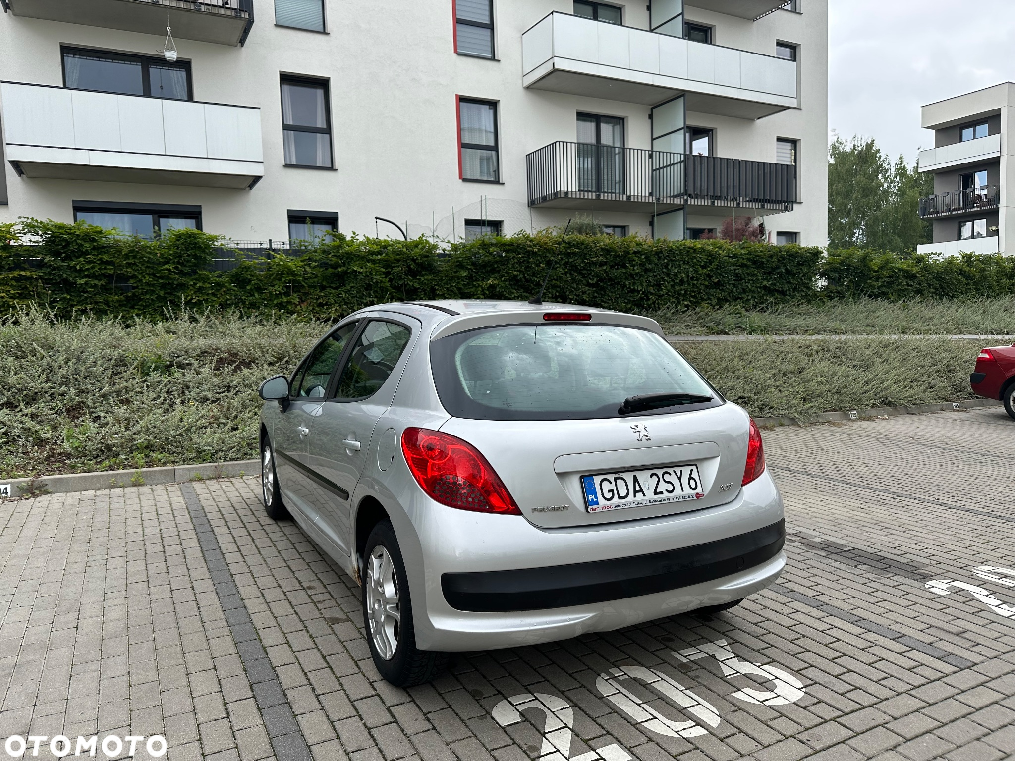 Peugeot 207 1.4 16V Trendy - 5