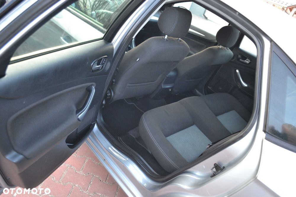 Ford Mondeo - 8
