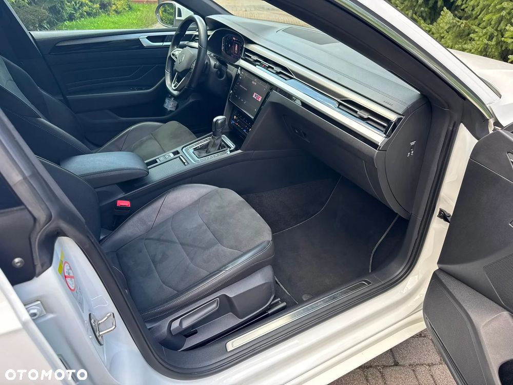 Volkswagen Arteon 2.0 TDI R-Line DSG - 24