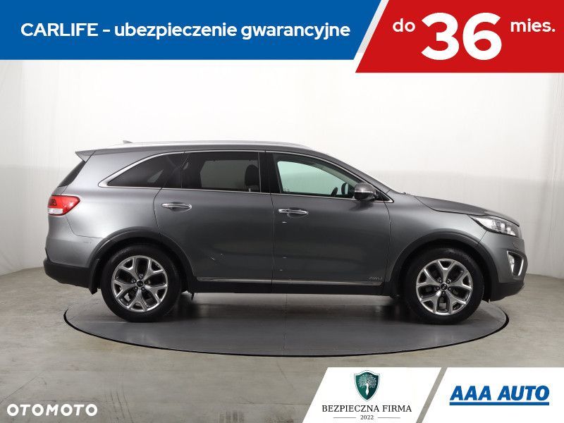Kia Sorento - 8