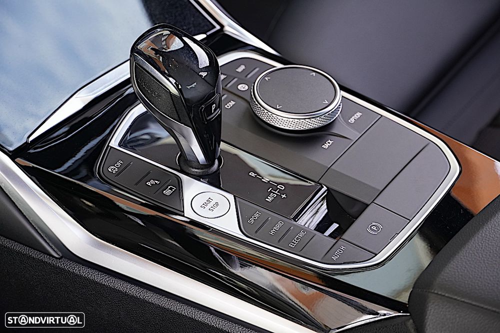 BMW 320 e Line Sport Auto - 29
