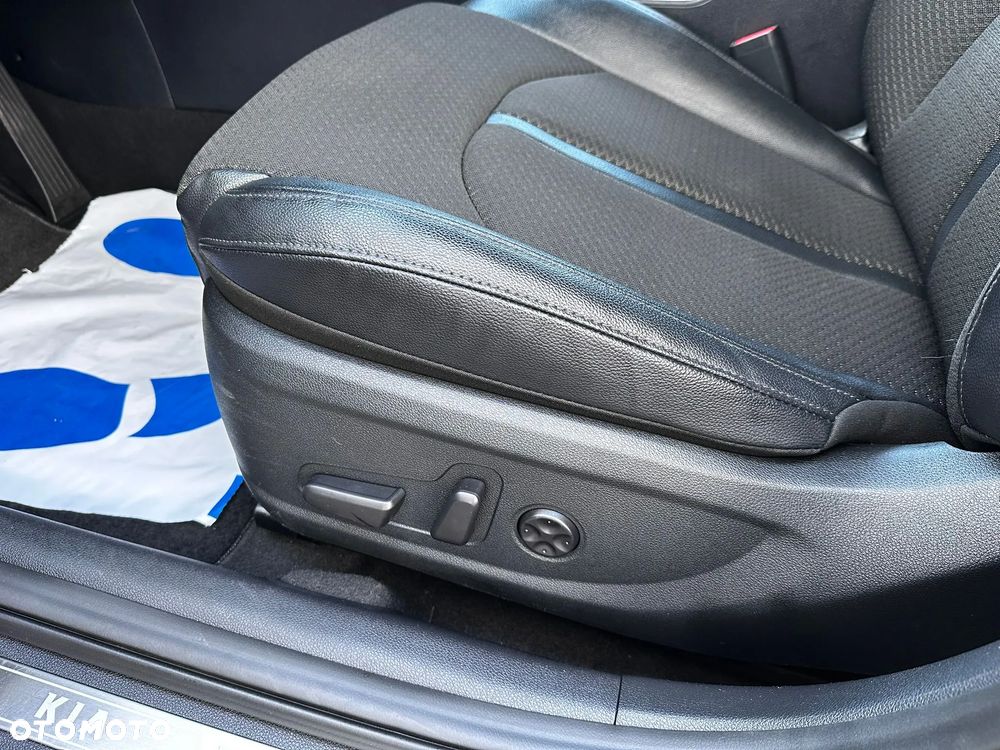 Kia Optima - 11