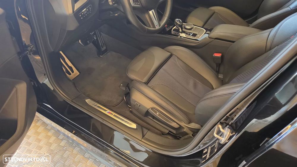BMW 116 d Pack Desportivo M Auto - 35