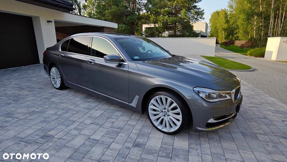 BMW Seria 7 750Li Edition Exclusive - 8