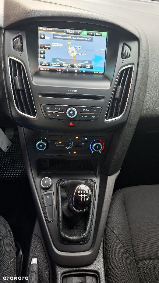 Ford Focus 1.0 EcoBoost SYNC Edition ASS - 16