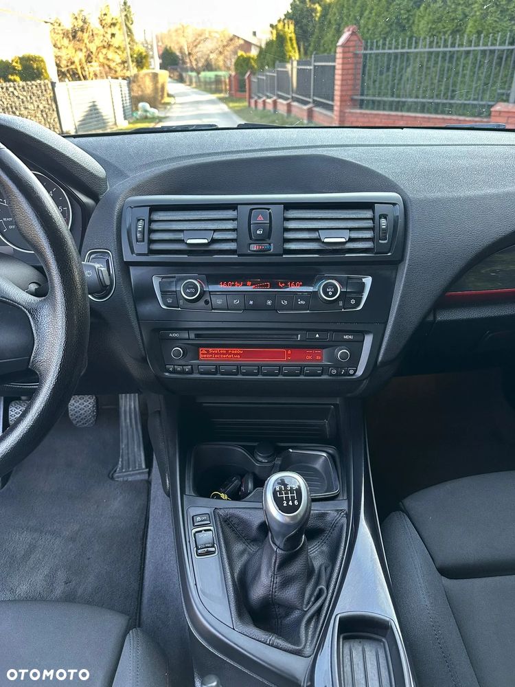 BMW Seria 1 116d Sport Line - 13