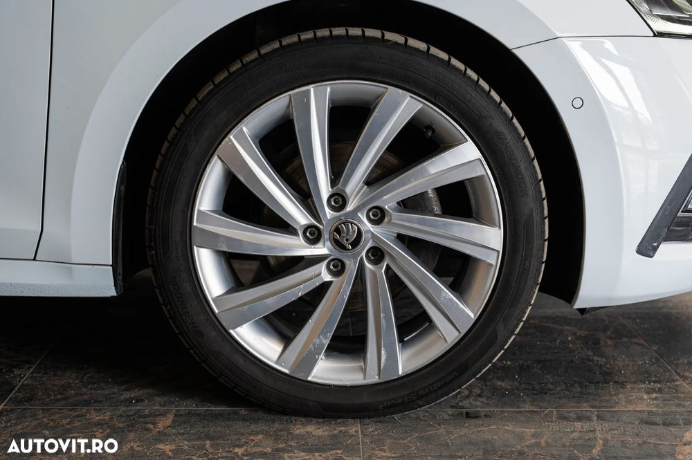 Skoda Octavia 2.0 TDI DSG Exclusive - 9