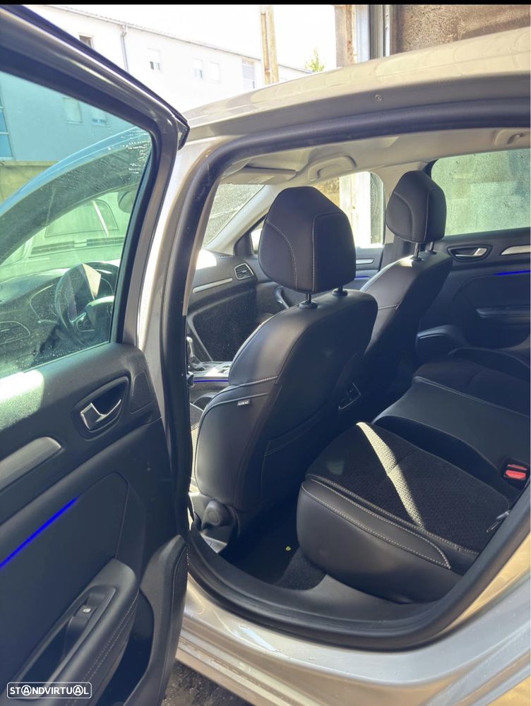 Renault Mégane BLUE dCi 115 EDC INTENS - 5