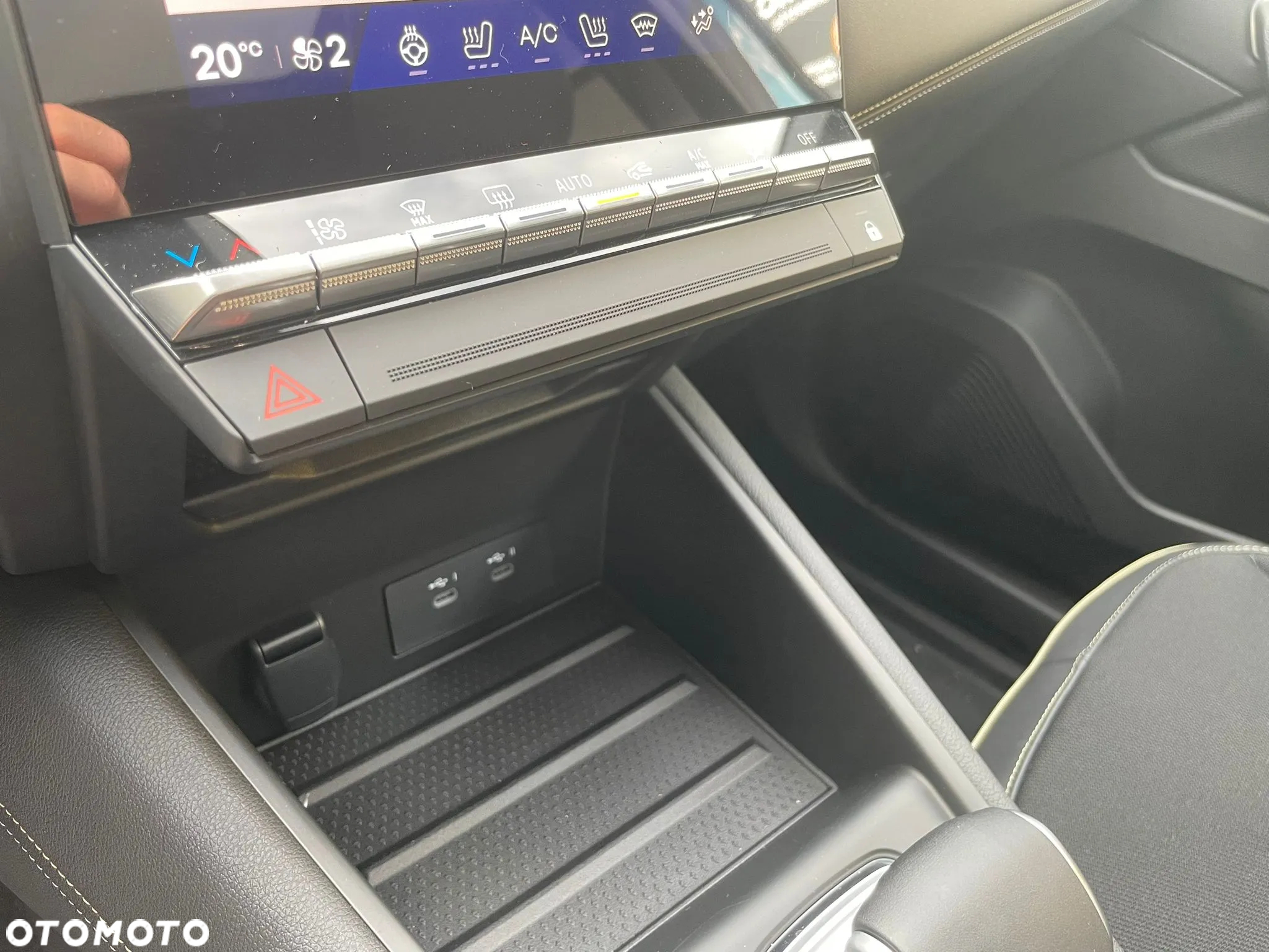 Renault Symbioz - 13