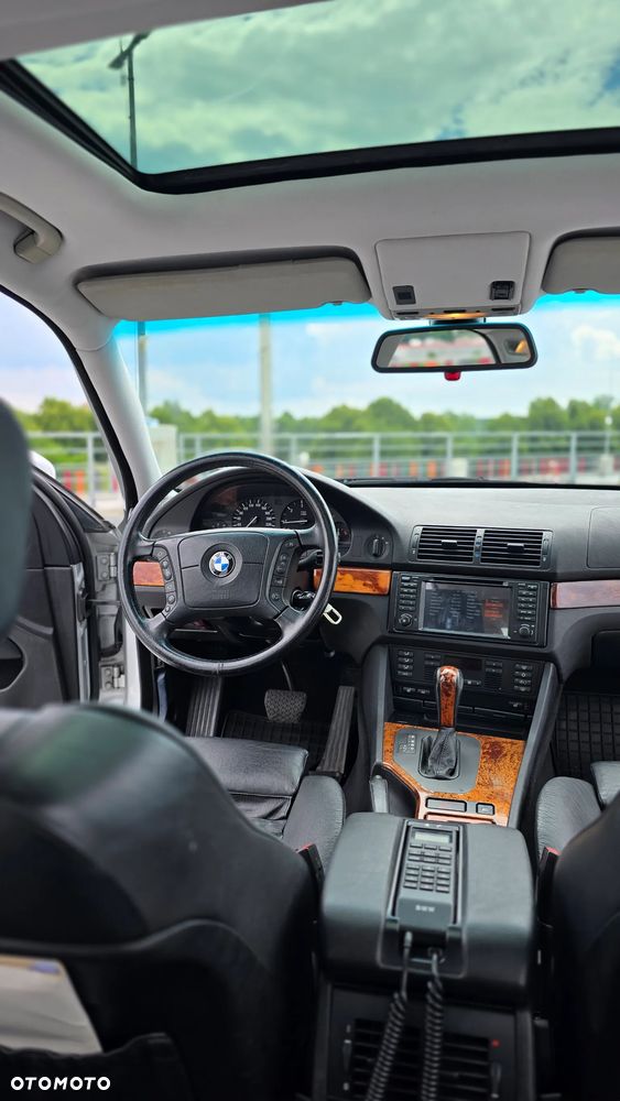 BMW Seria 5 - 11