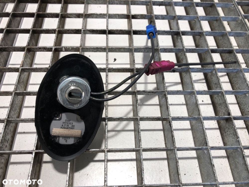 ANTENA GPS  DAF XF 2012 - 2022 FT 460 340 kW [462 KM] 4x2 2012 1972323 - 3