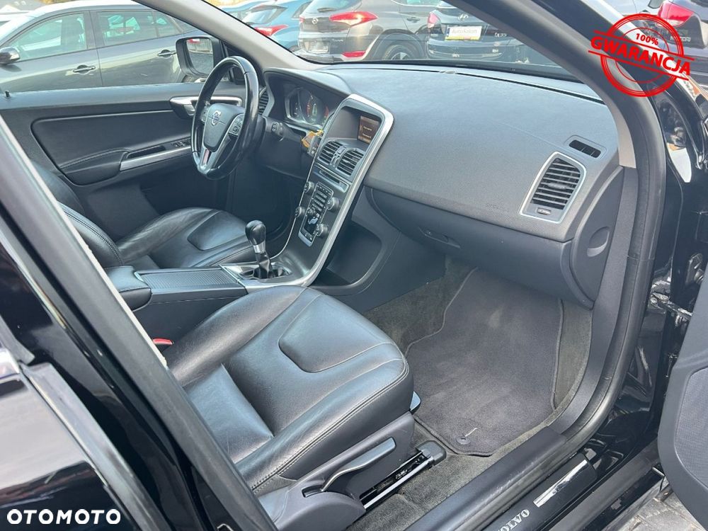 Volvo XC 60 D5 AWD R-Design Summum - 23