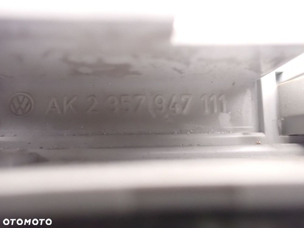 OŚWIETLENIE KABINY TYŁ VOLKSWAGEN T4 TRANSPORTER 1.9 AK2357947111 - 5