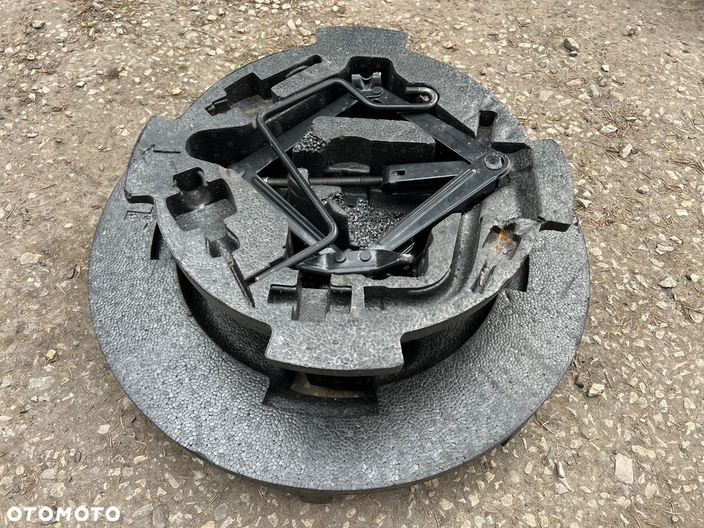 ALFA ROMEO 159 WKŁAD KOŁA ZAPASOWEGO ZESTAW NAPRAWCZY 60696186 60687705 PODNOŚNIK LEWAREK 51776309 - 2