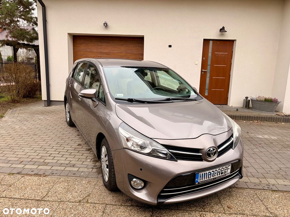 Toyota Verso 1.6 D-4D Prestige EU6 - 9