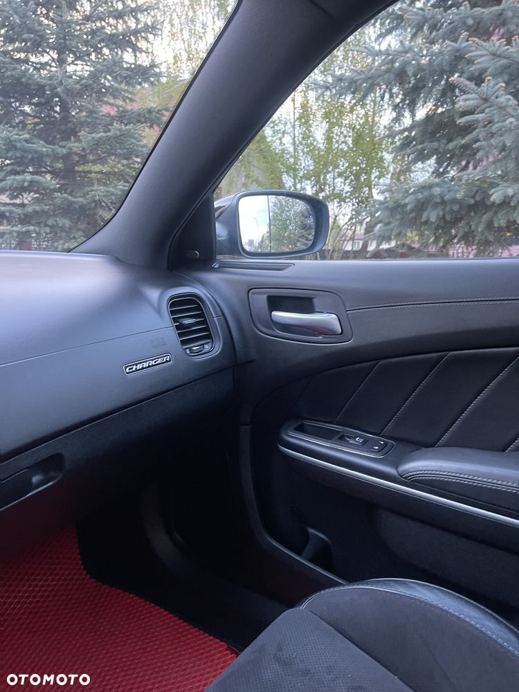 Dodge Charger 5.7 R/T - 20