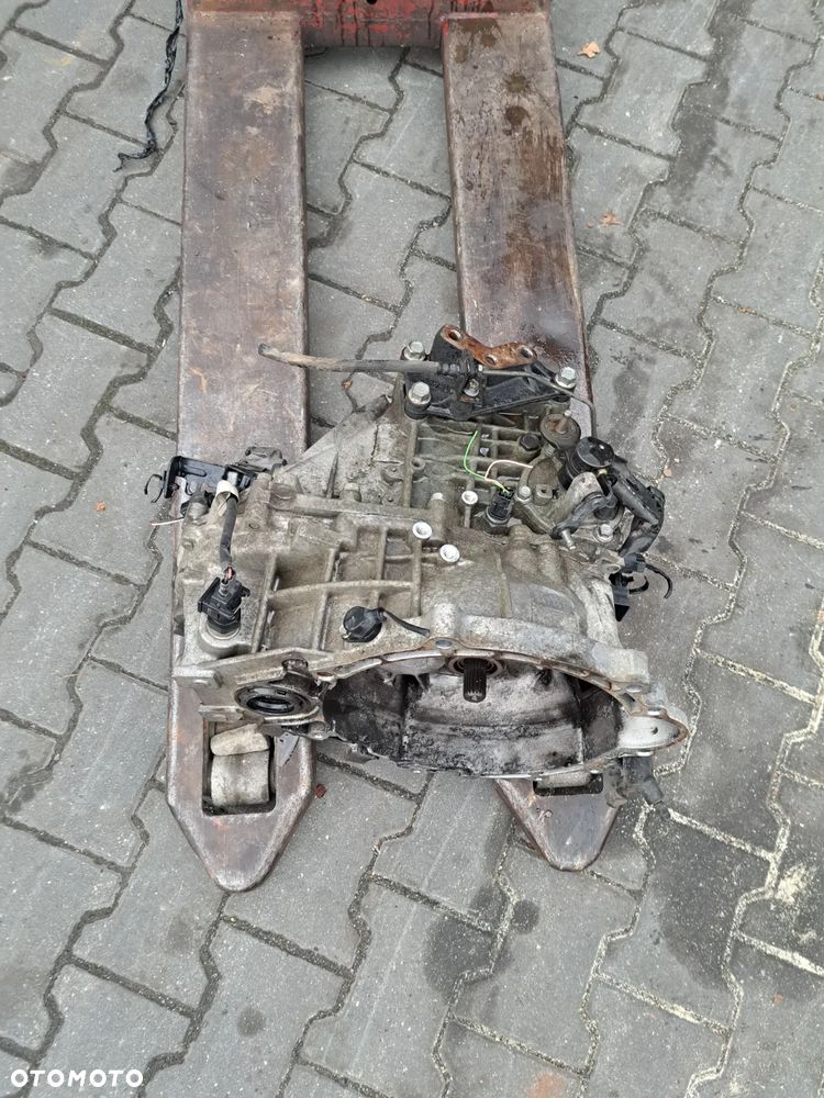 Kia Venga Ceed skrzynia biegów WAJ6C 1.6 crdi hyundai i30 - 2