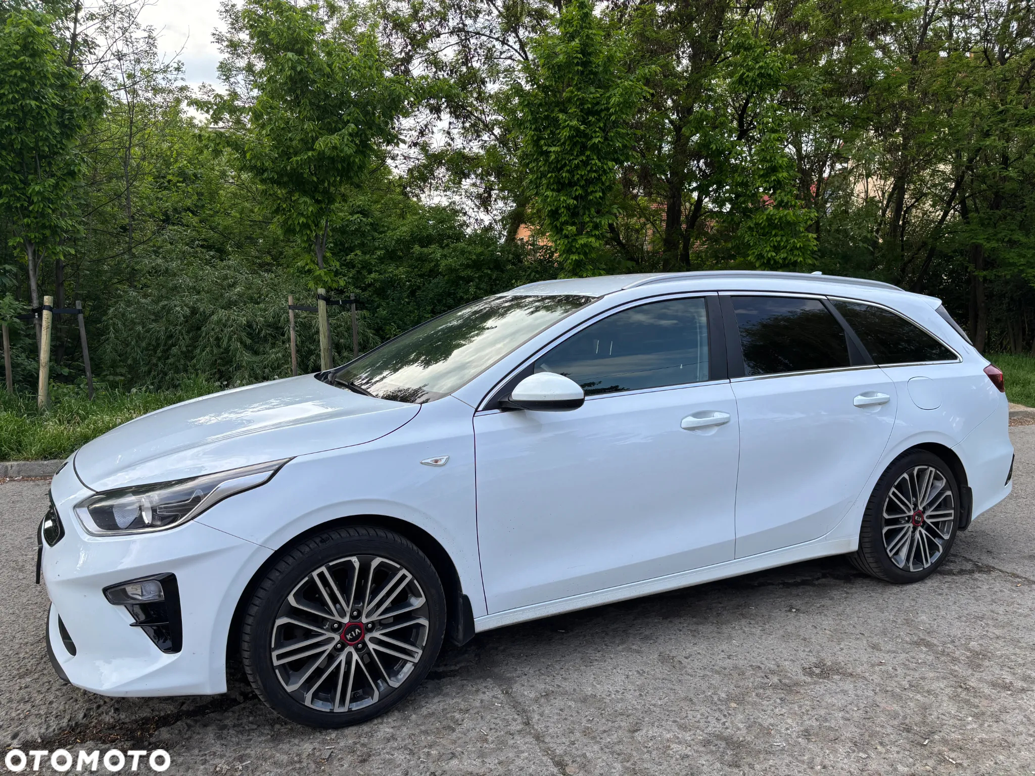 Kia Ceed 1.6 CRDi SCR L Business Line DCT - 14