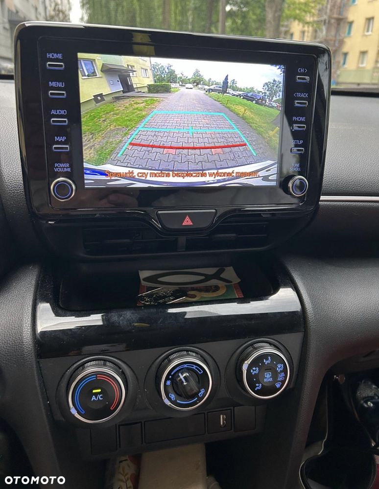 Toyota Yaris - 18