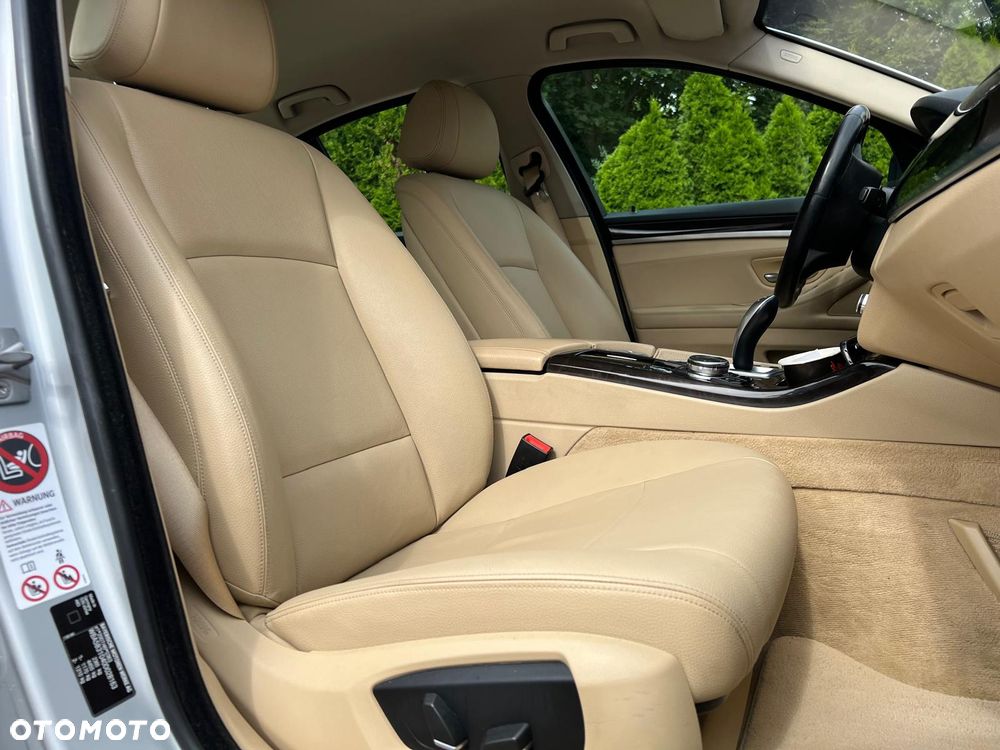 BMW Seria 5 535i xDrive - 19