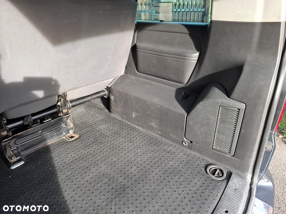 Volkswagen Caravelle TDI L2 - 10