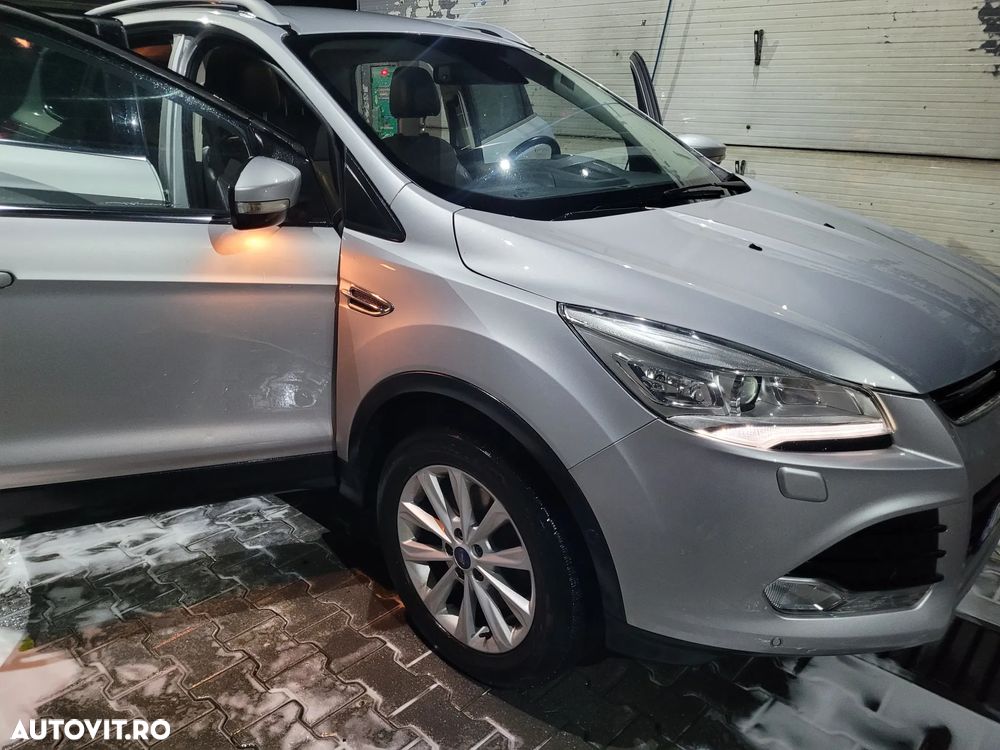 Ford Kuga 2.0 TDCi 4WD Powershift ST-Line - 1