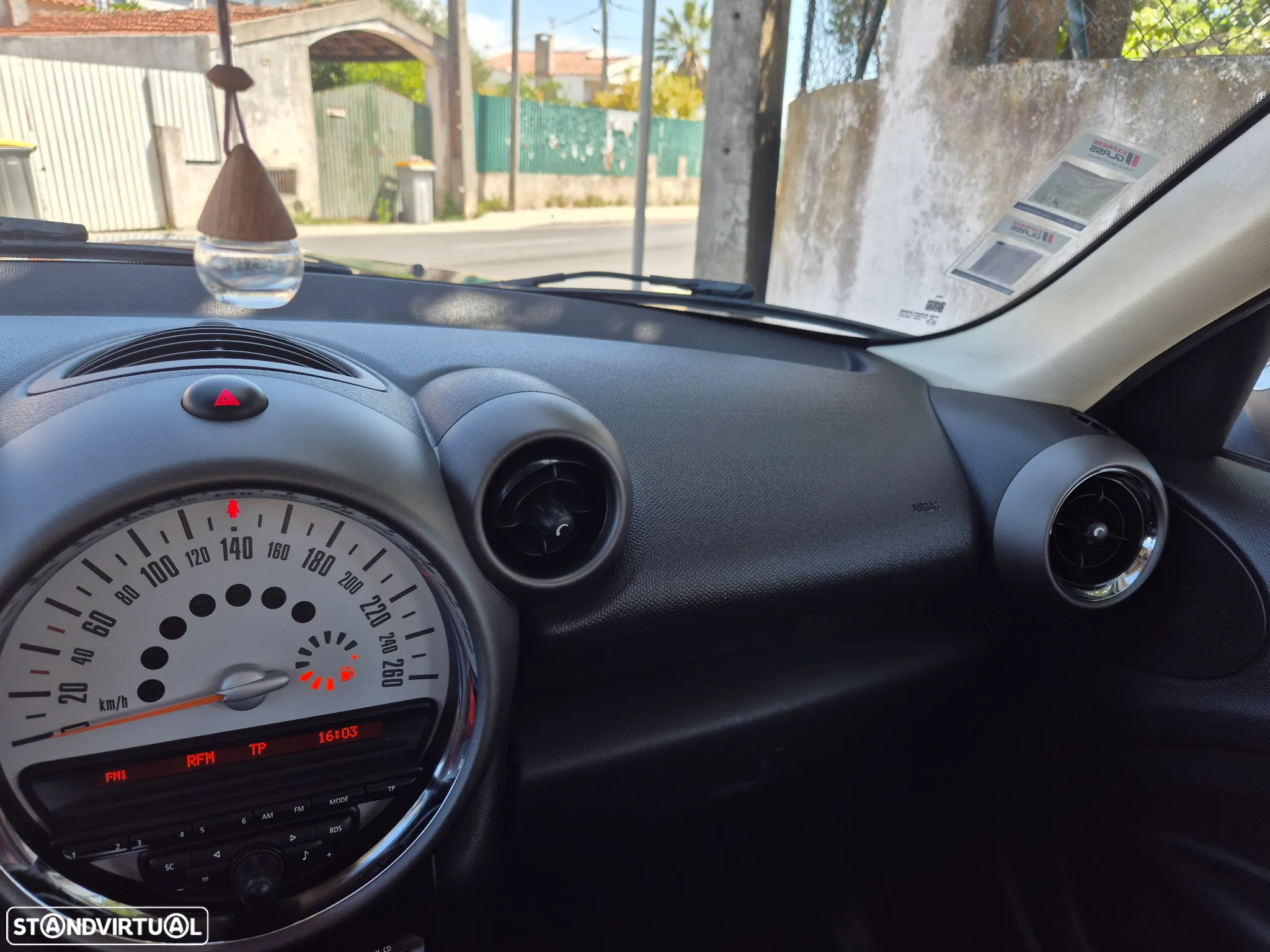 MINI Countryman Cooper D - 10