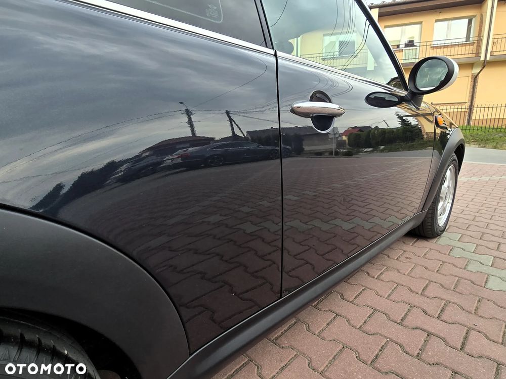 MINI Cooper Standard - 16