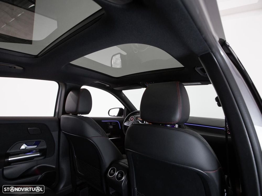 Mercedes-Benz GLA 250 7G-DCT AMG Line - 12