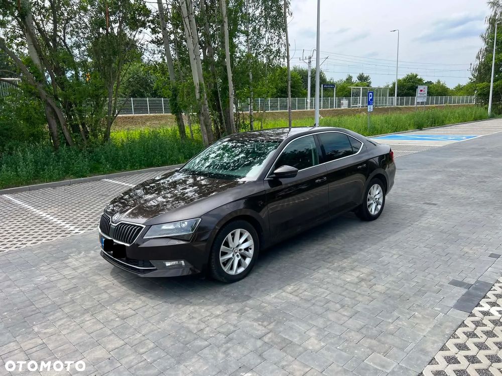 Skoda Superb 2.0 TDI Style DSG - 16
