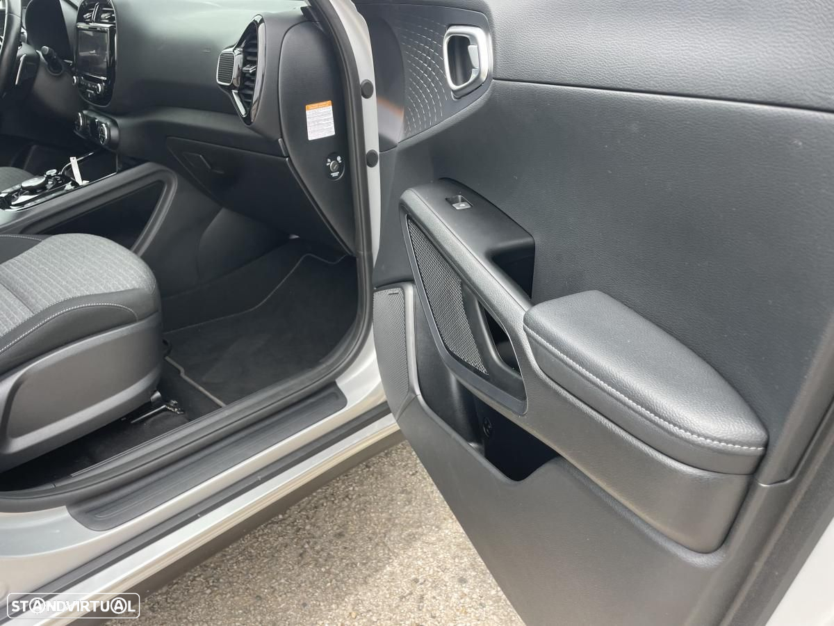 Kia e-Soul Vision - 21