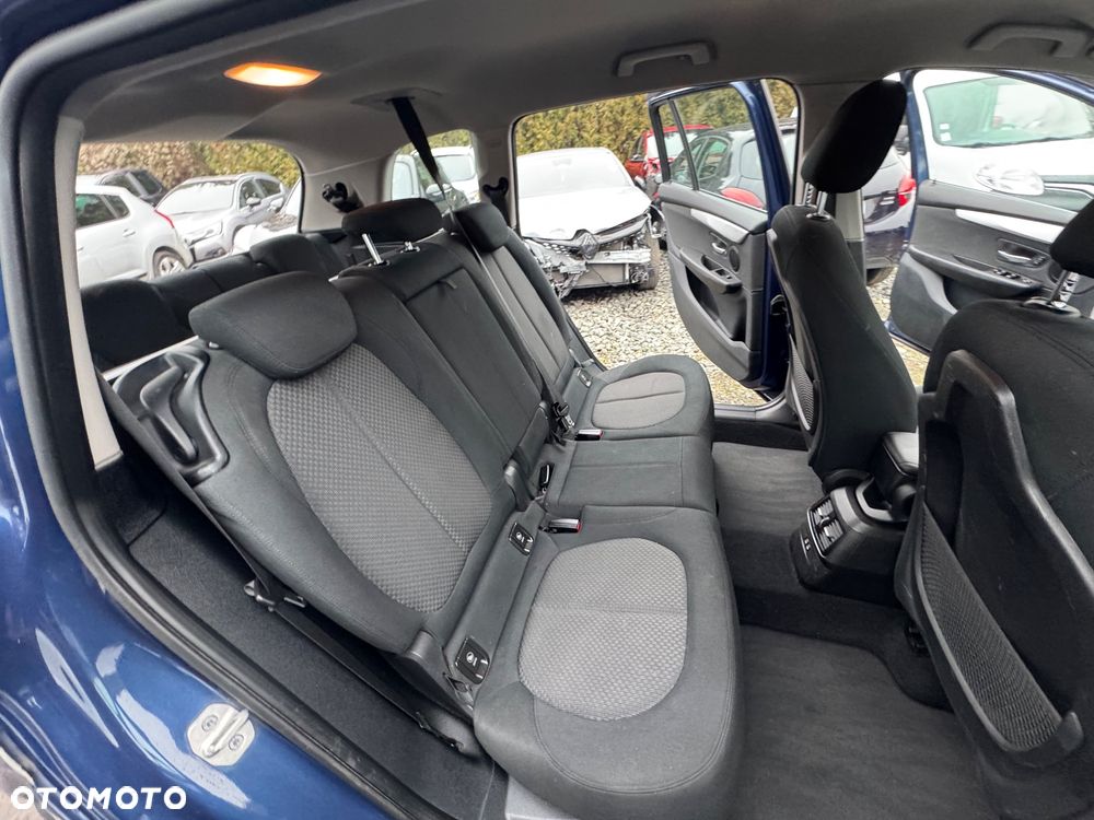 BMW Seria 2 216d GT Sport Line - 11