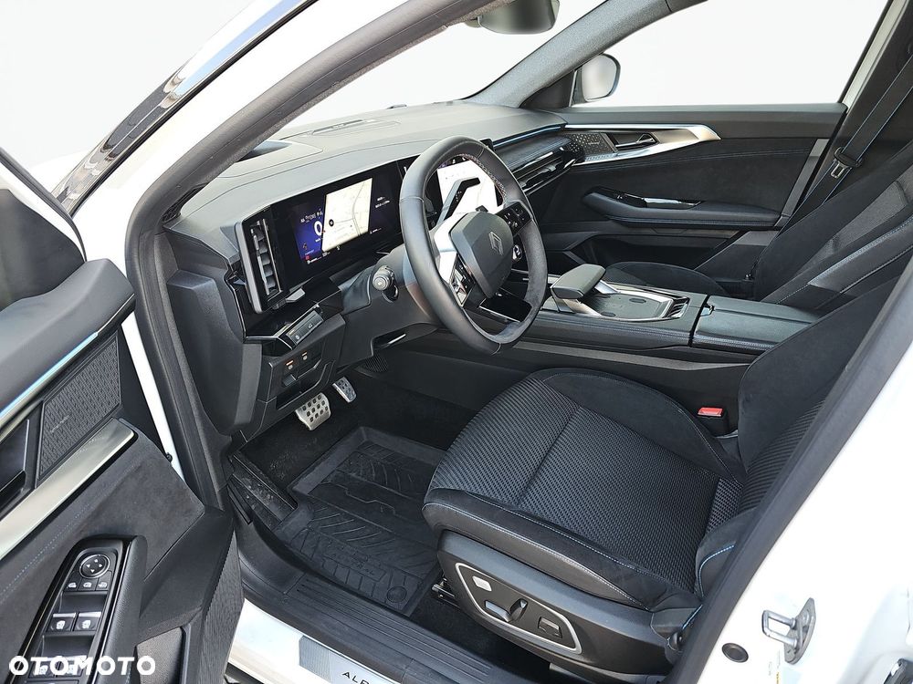 Renault Austral 1.3 TCe mHEV Iconic esprit Alpine - 13