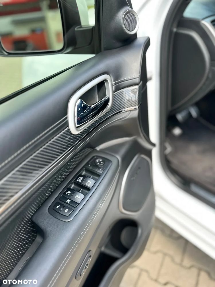 Jeep Grand Cherokee - 6