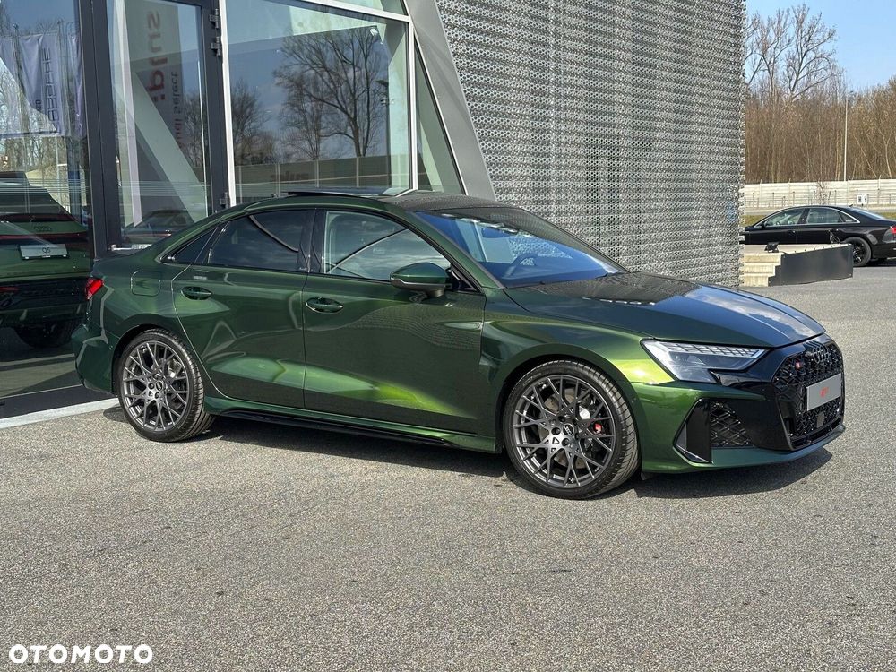 Audi RS3 Limousine - 6