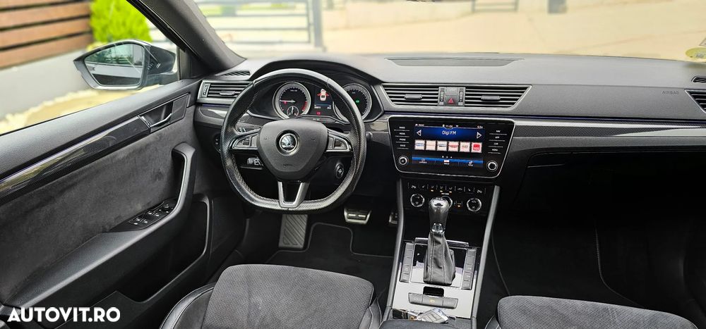 Skoda Superb 2.0 TDI DSG Sportline - 17