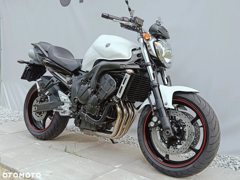 Yamaha FZ6 - 1