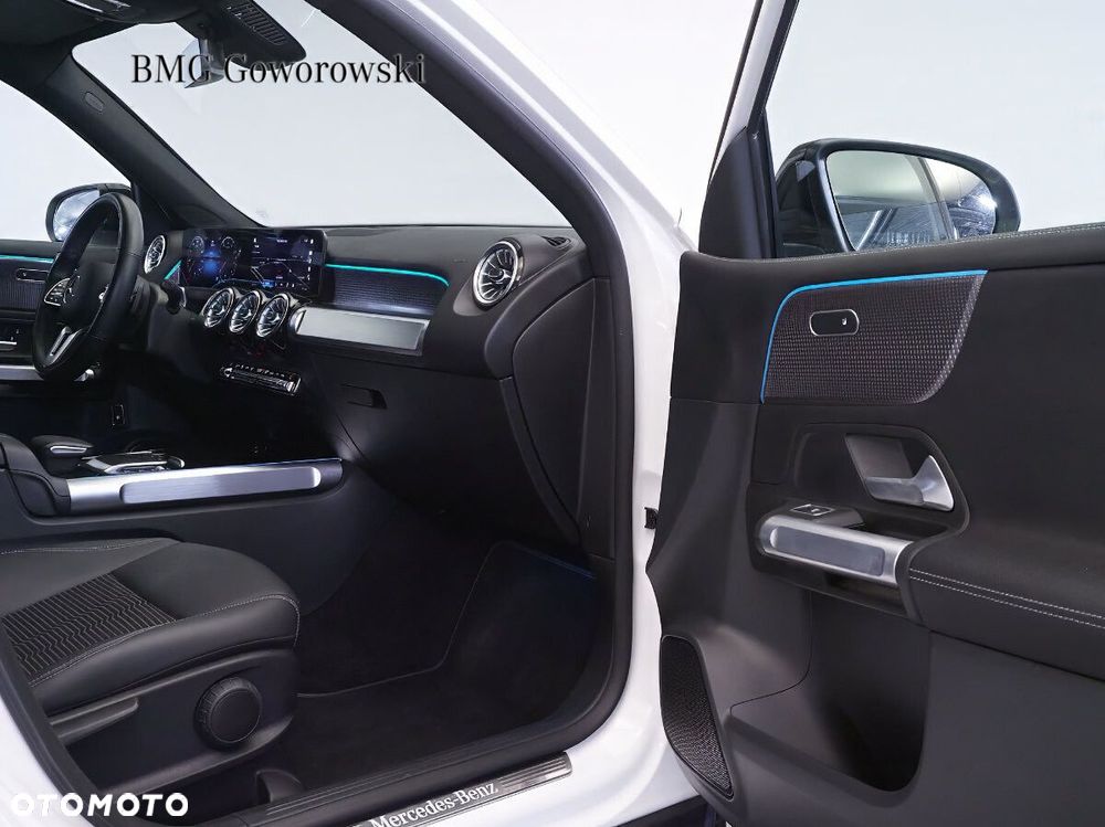 Mercedes-Benz GLB - 8