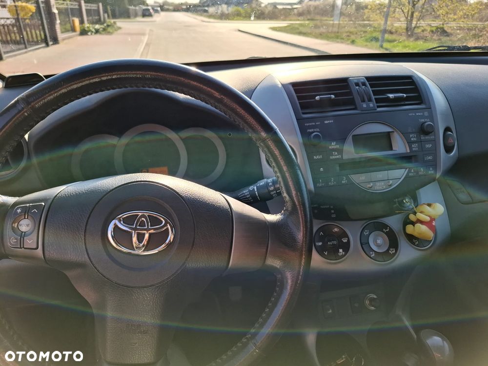 Toyota RAV4 2.0 VVT-i Premium - 22