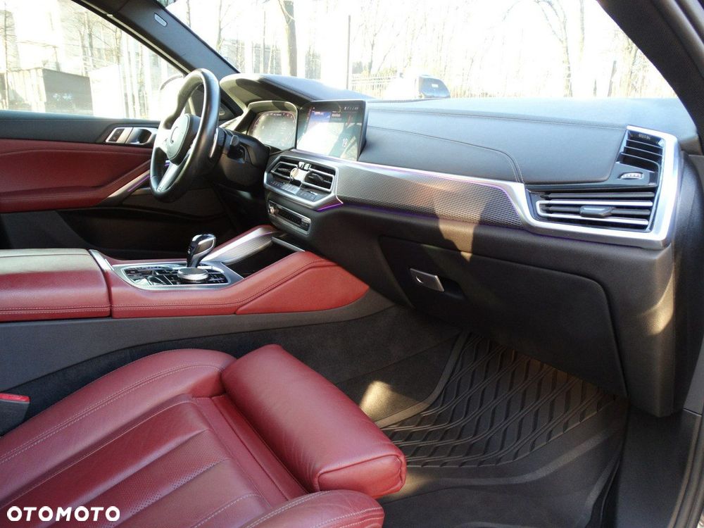 BMW X6 M50i - 13